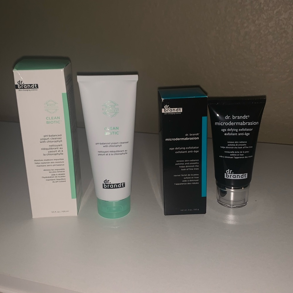 Dr Brandt Microdermabrasion+Clean Biotic Cleanser